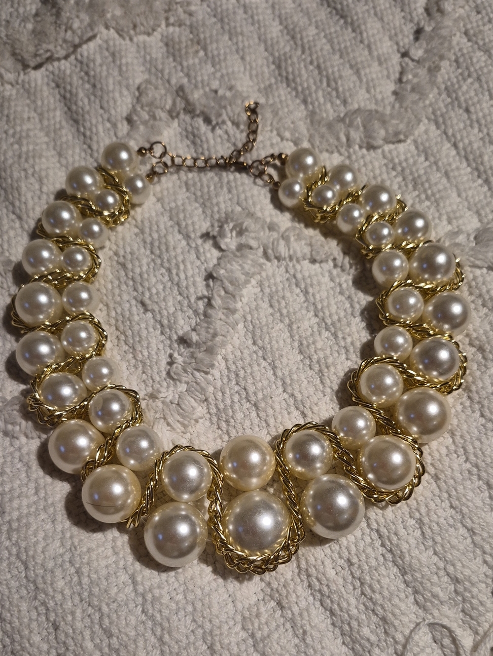 Statement Pearl & Gold Twisted Chain Cluster Collar Necklace